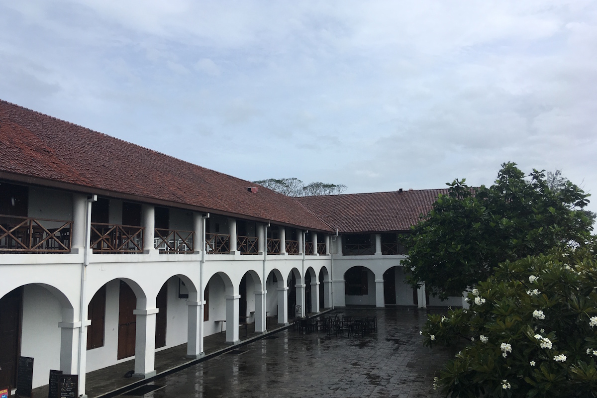 TouringSriLanka