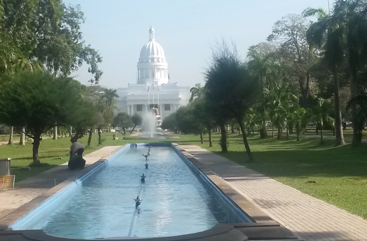 TouringSriLanka