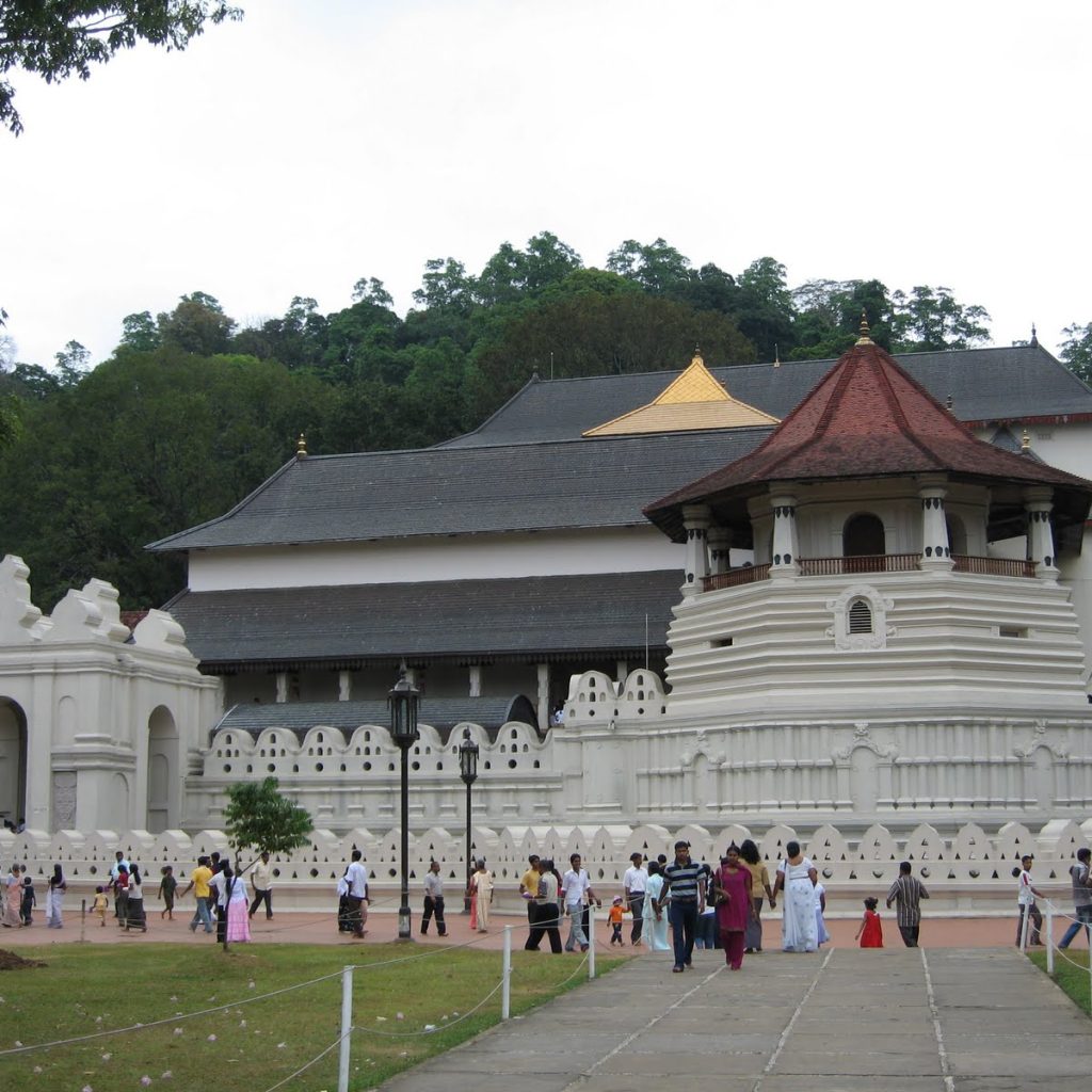 Visit the Temple of the Sacred Tooth Relic in Kandy, Sri Lanka's most sacred Buddhist temple and home of the Buddha's revered tooth relic. Discover history, architecture, opening hours and travel tips.