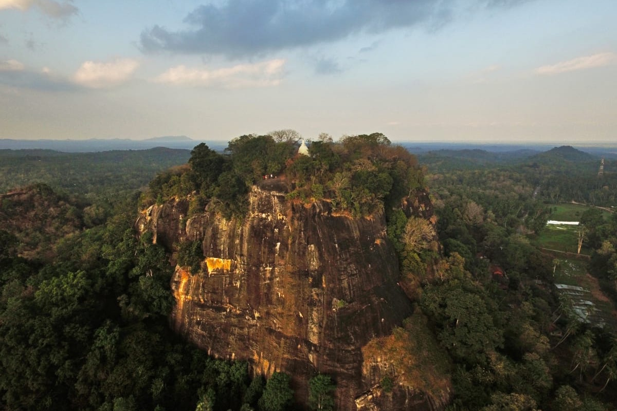TouringSriLanka