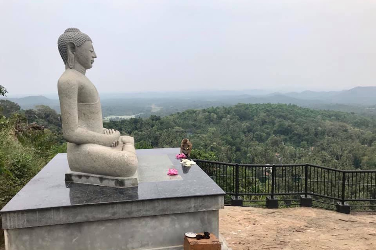 TouringSriLanka