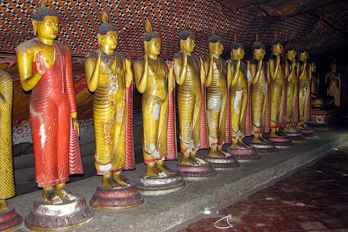 TouringSriLanka