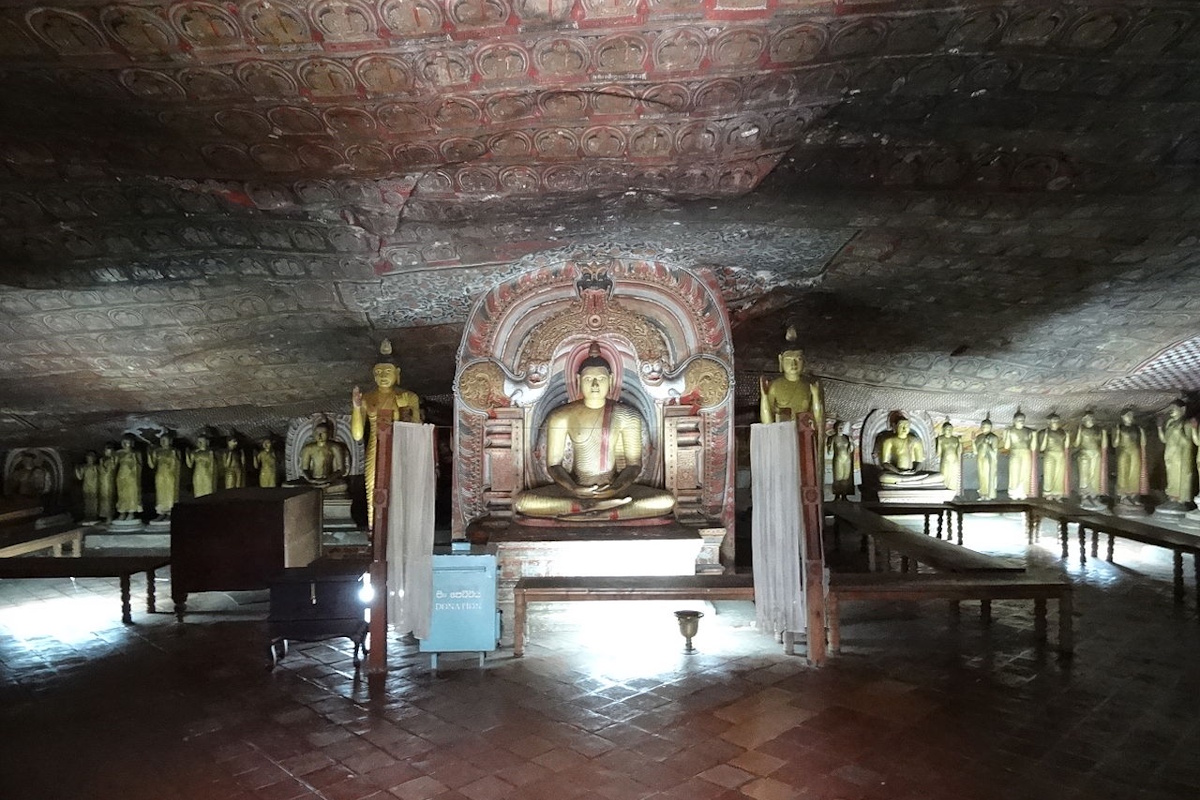 TouringSriLanka