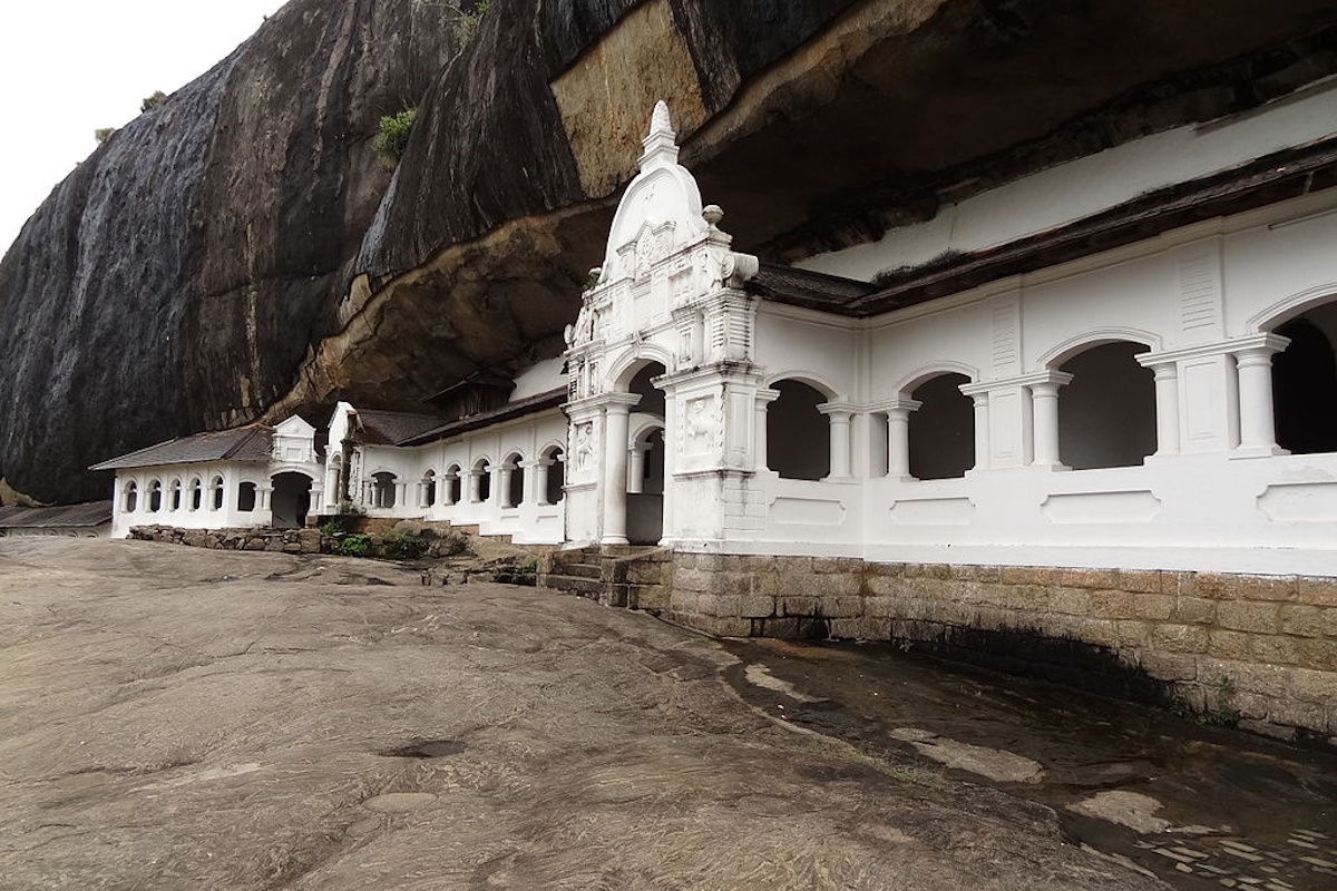 TouringSriLanka