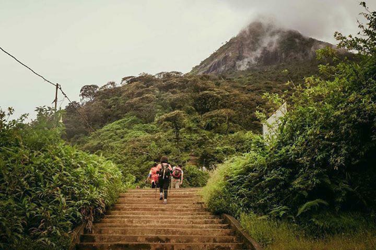 TouringSriLanka