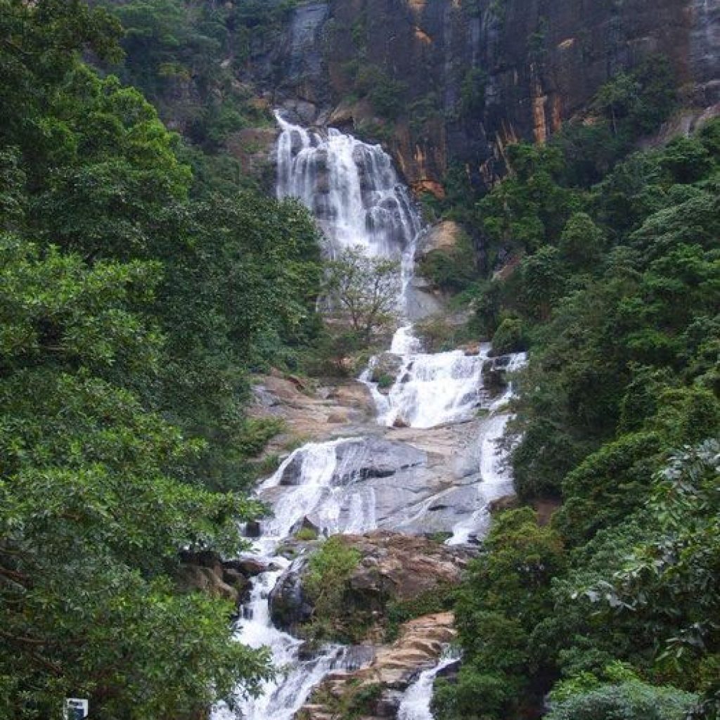 Ravana Ella Waterfall