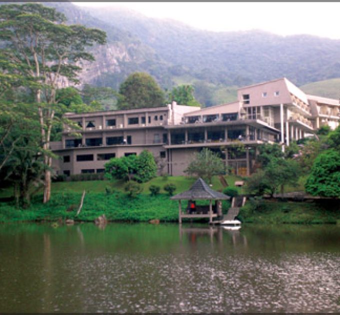 Hunas Falls Hotel
