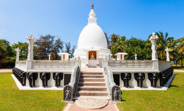 Dambakola Patuna Sangamitta Temple